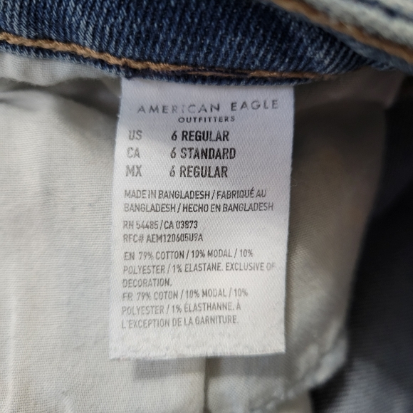 6 American Eagle Mom Straight Jean - Picture 8 of 9
